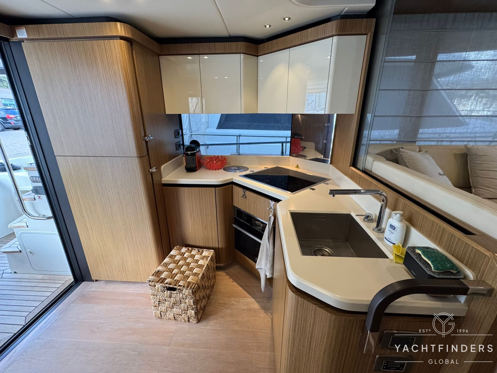 Absolute Navetta 52 - VAT Paid - Image 4