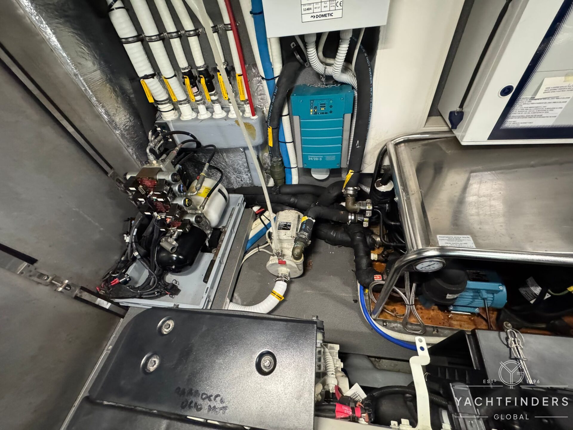 Absolute Navetta 52 - VAT Paid - Image 29