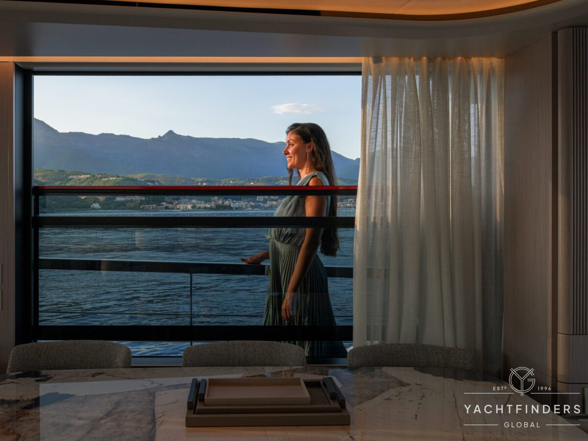 Alternative view of New Model Navetta 66 - The Absolute Aurora