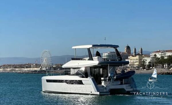 Leopard 40 Powercat (2023)