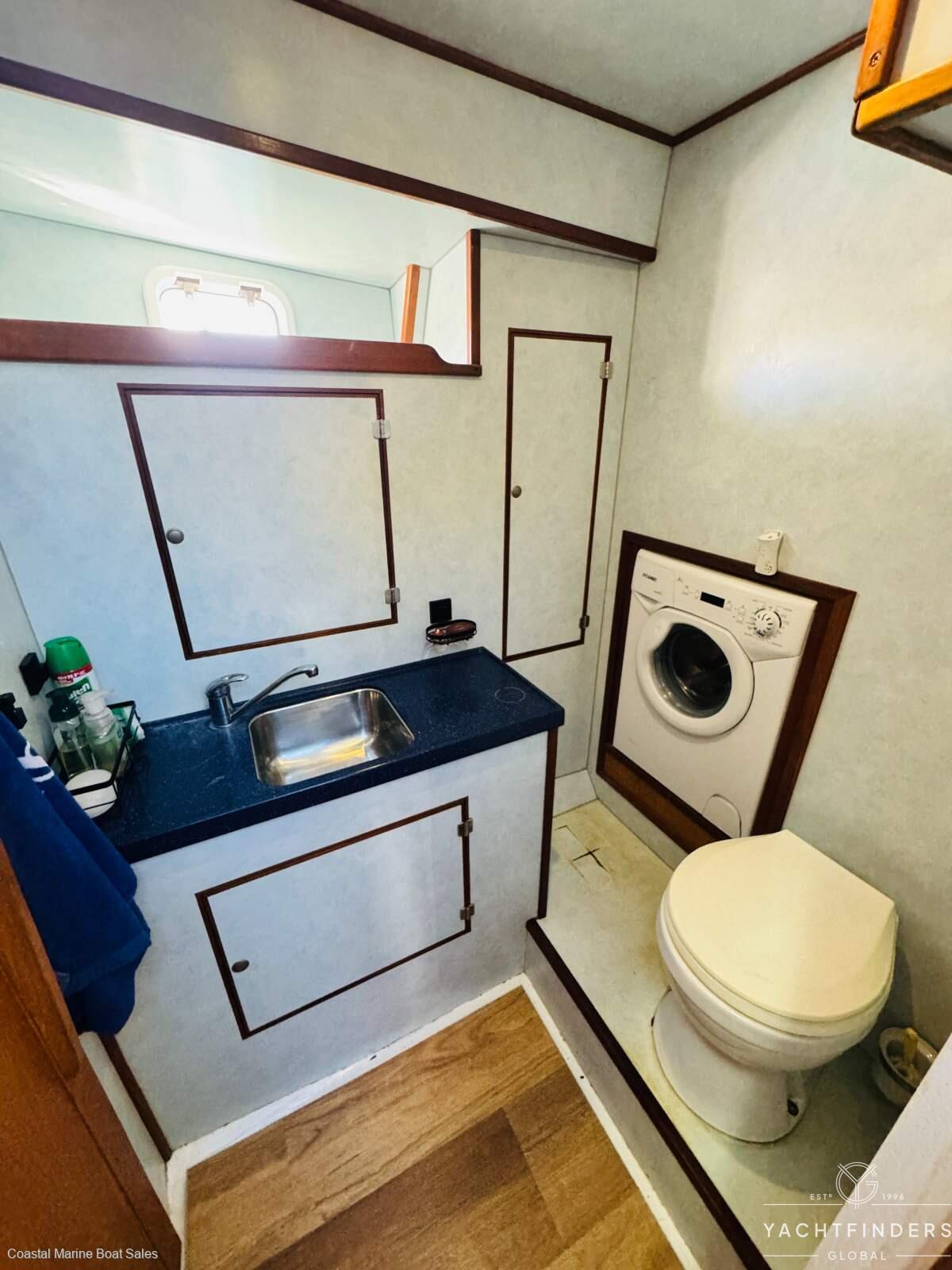 Ganley 62 Pilot House - Image 24